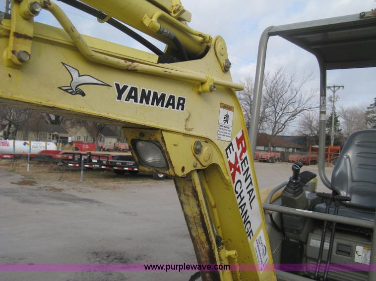 image for item B8498 2007 Yanmar VIO20 mini excavator