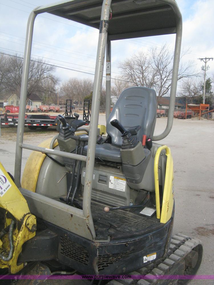 image for item B8498 2007 Yanmar VIO20 mini excavator
