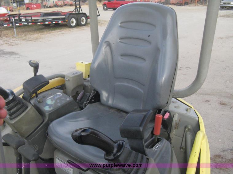 image for item B8498 2007 Yanmar VIO20 mini excavator