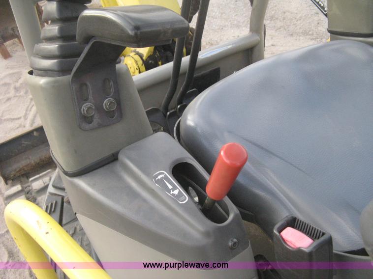 image for item B8498 2007 Yanmar VIO20 mini excavator
