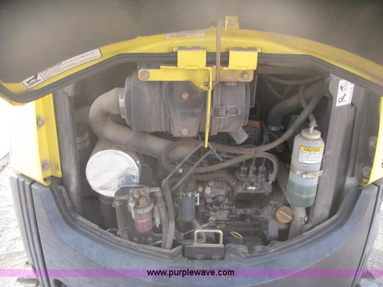 image for item B8498 2007 Yanmar VIO20 mini excavator