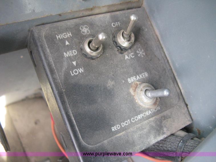 image for item B8499 Gradall G3WD rubber tire hydraulic excavator