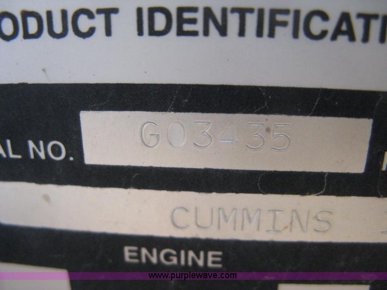 image for item B8499 Gradall G3WD rubber tire hydraulic excavator