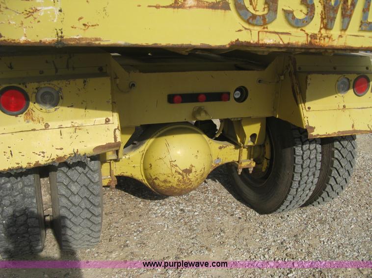 image for item B8499 Gradall G3WD rubber tire hydraulic excavator