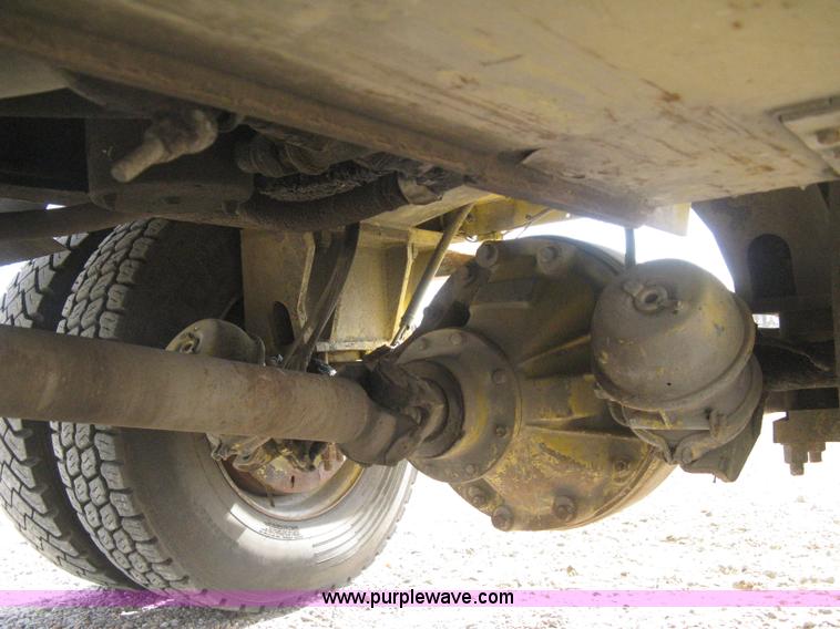 image for item B8499 Gradall G3WD rubber tire hydraulic excavator