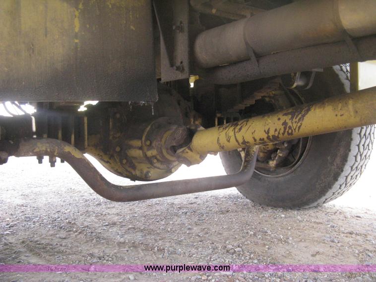 image for item B8499 Gradall G3WD rubber tire hydraulic excavator