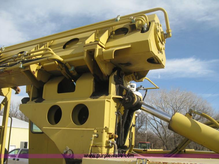 image for item B8499 Gradall G3WD rubber tire hydraulic excavator