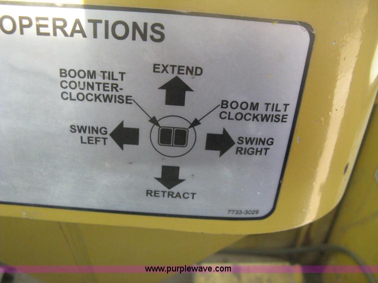 image for item B8499 Gradall G3WD rubber tire hydraulic excavator