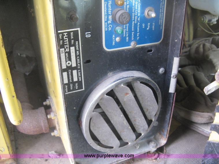 image for item B8499 Gradall G3WD rubber tire hydraulic excavator