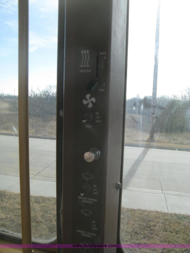 image for item B8500 1993 Dresser 830 motor grader