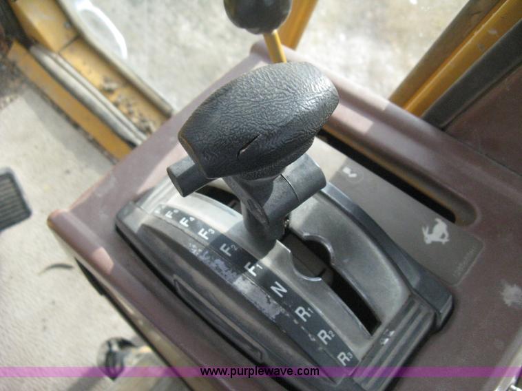 image for item B8500 1993 Dresser 830 motor grader