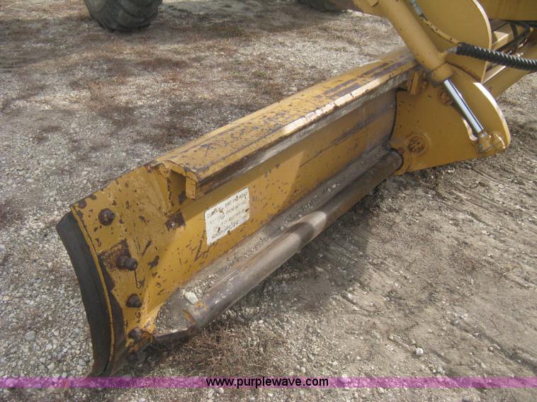 image for item B8500 1993 Dresser 830 motor grader