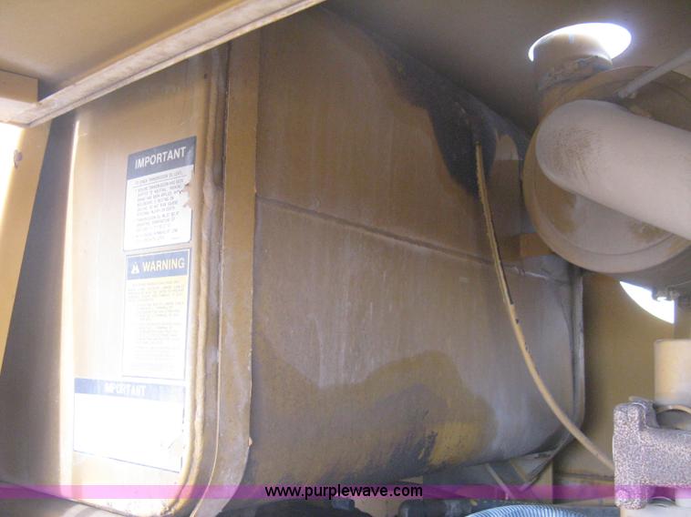 image for item B8500 1993 Dresser 830 motor grader