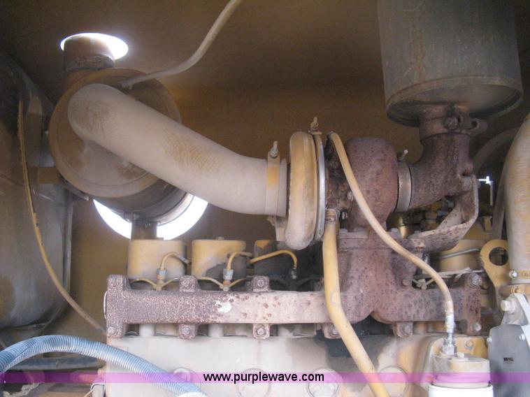 image for item B8500 1993 Dresser 830 motor grader