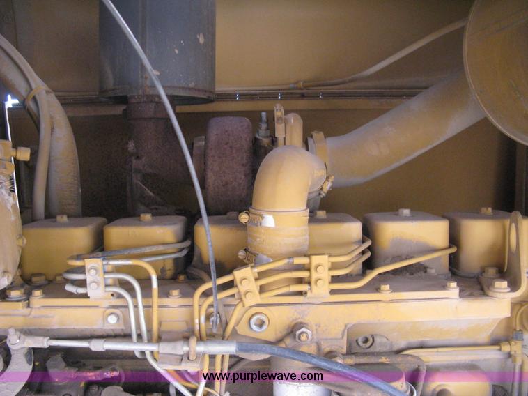 image for item B8500 1993 Dresser 830 motor grader