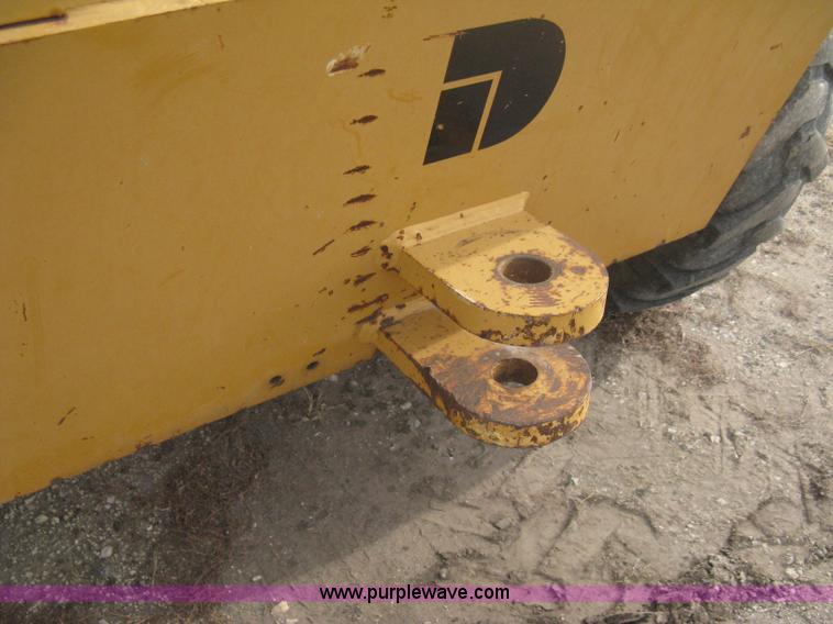 image for item B8500 1993 Dresser 830 motor grader