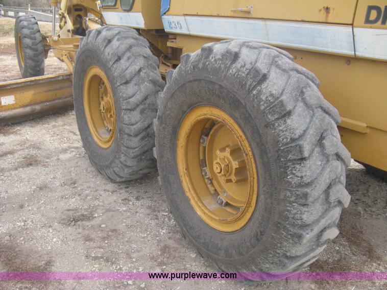 image for item B8500 1993 Dresser 830 motor grader