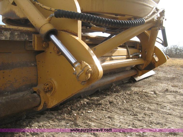 image for item B8500 1993 Dresser 830 motor grader