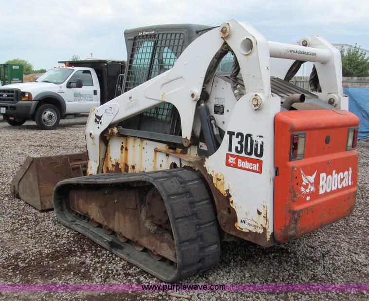 image for item C2459 2007 Bobcat T300 track skid steer