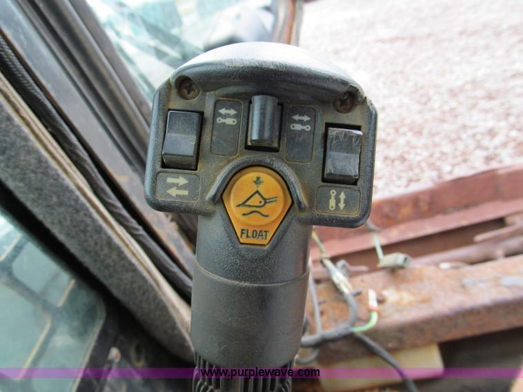 image for item C2459 2007 Bobcat T300 track skid steer