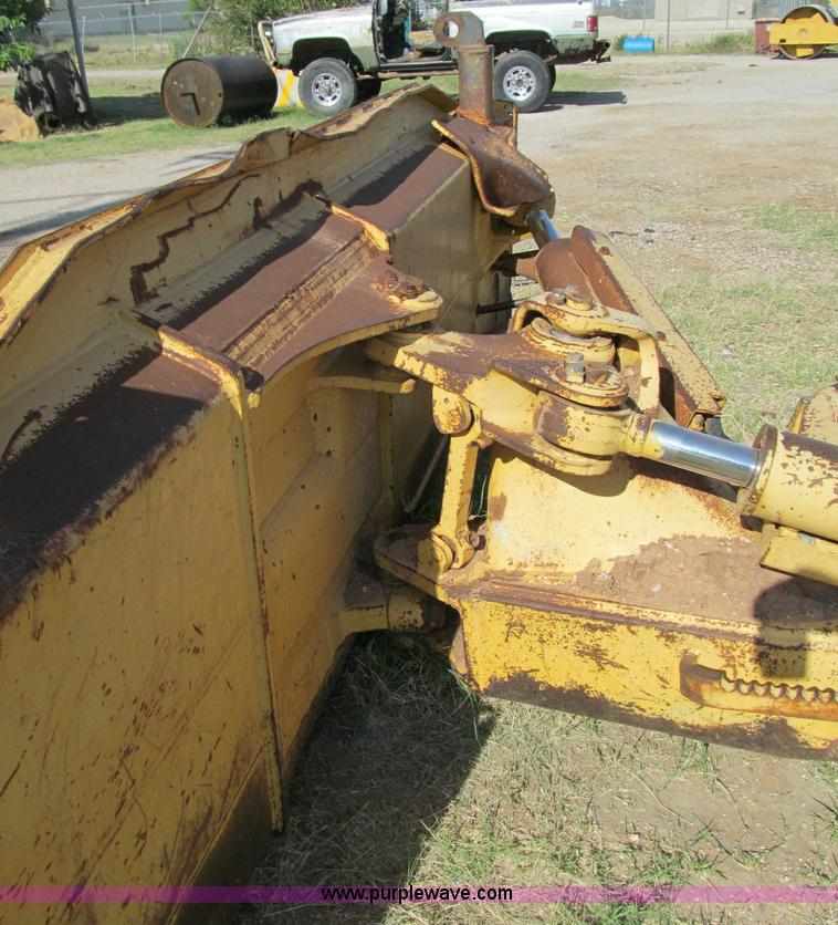 image for item C3525 1996 Komatsu D41E-6 dozer