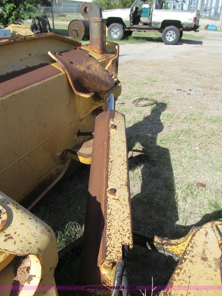 image for item C3525 1996 Komatsu D41E-6 dozer