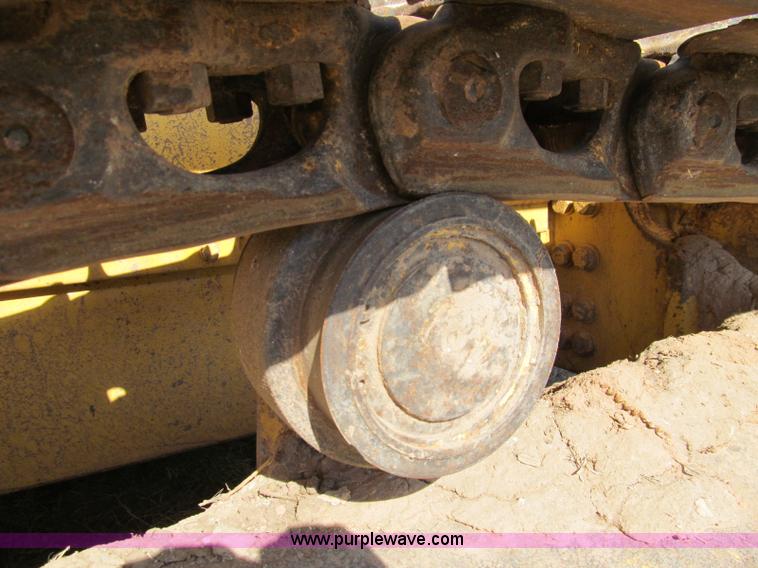 image for item C3525 1996 Komatsu D41E-6 dozer