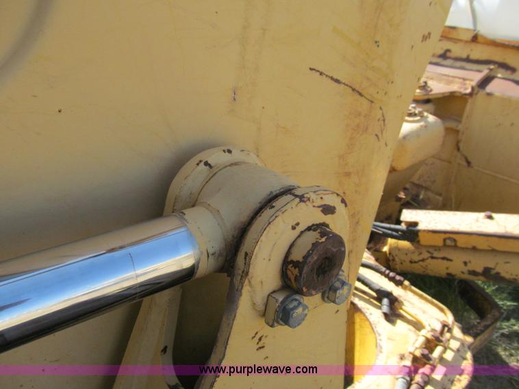 image for item C3525 1996 Komatsu D41E-6 dozer