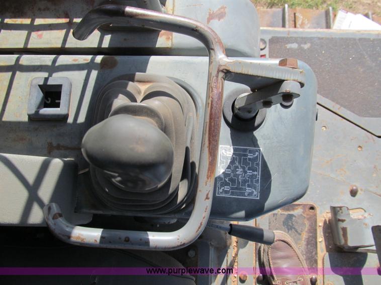 image for item C3525 1996 Komatsu D41E-6 dozer