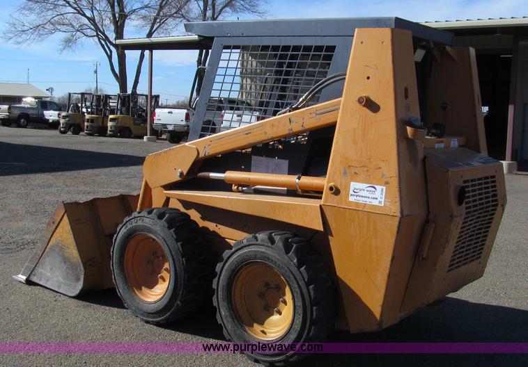 image for item C3588 2000 Case 1840 skid steer