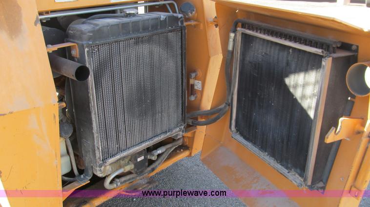 image for item C3588 2000 Case 1840 skid steer