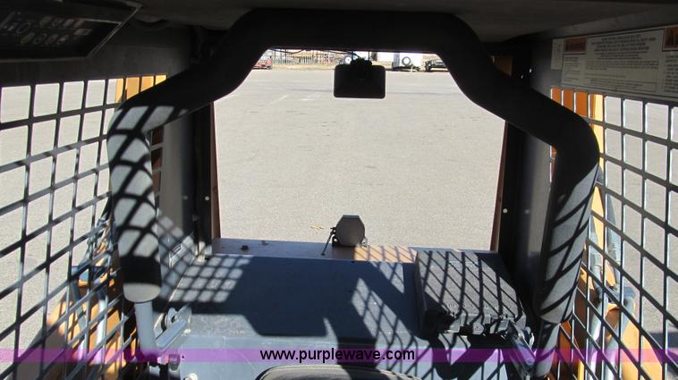 image for item C3588 2000 Case 1840 skid steer