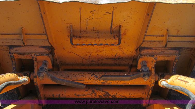 image for item C3588 2000 Case 1840 skid steer
