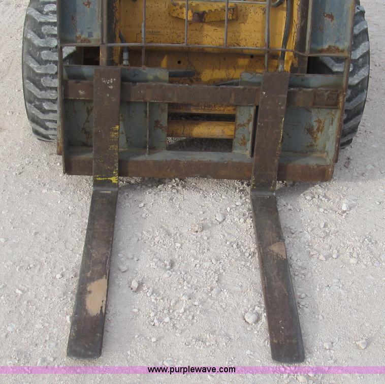 image for item C3591 1998 Case 1840 skid steer