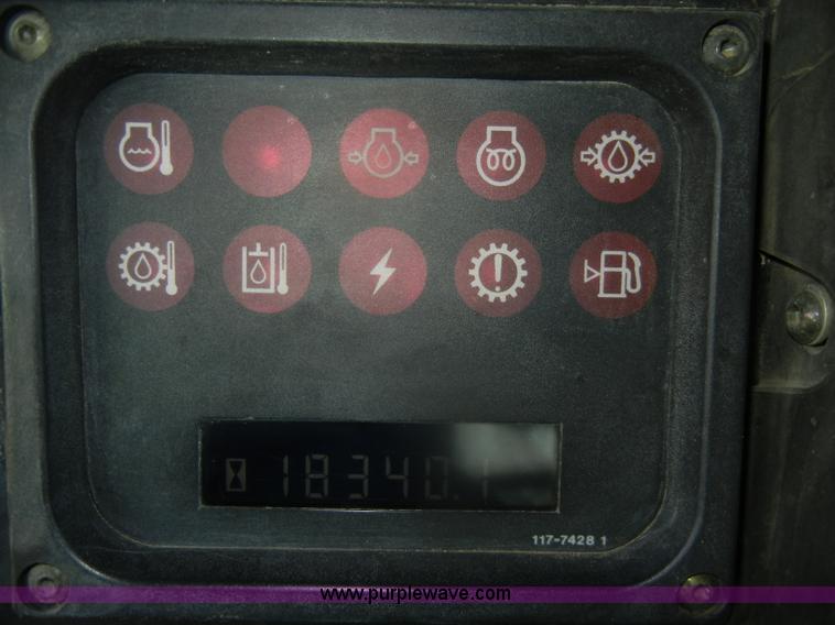 image for item D4534 1998 Caterpillar 953C track loader