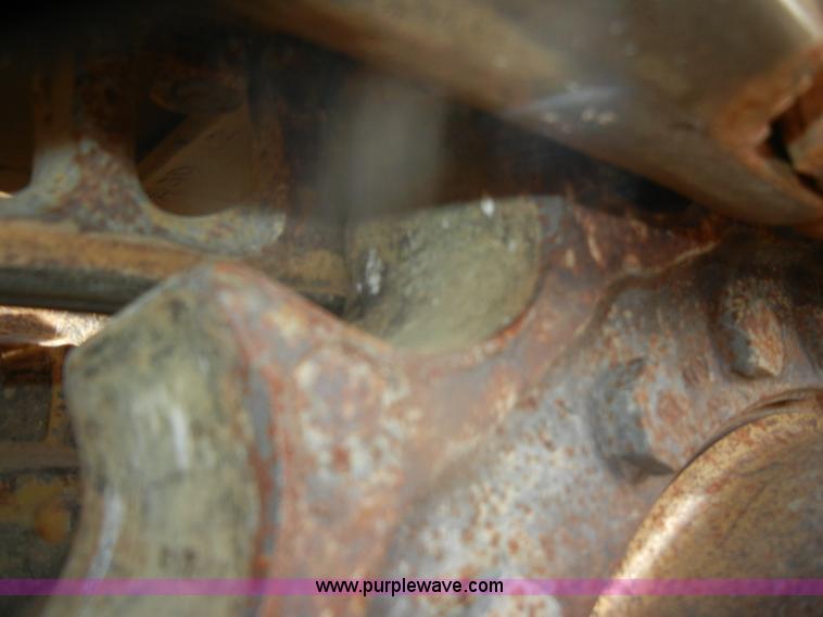 image for item D4534 1998 Caterpillar 953C track loader