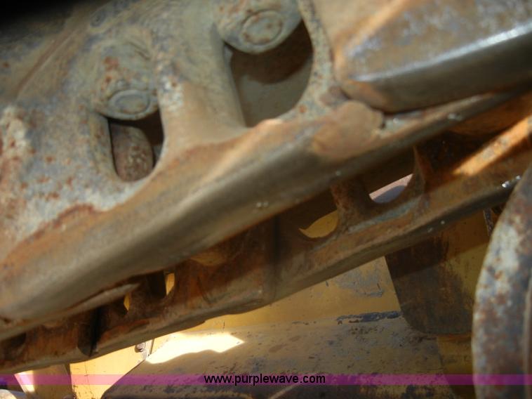 image for item D4534 1998 Caterpillar 953C track loader