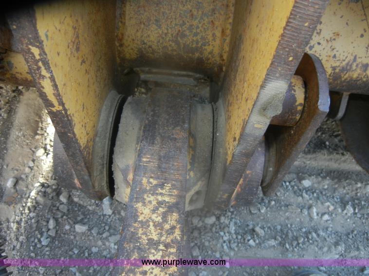 image for item D4534 1998 Caterpillar 953C track loader