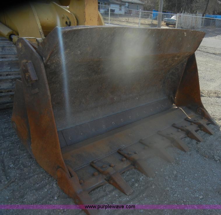 image for item D4534 1998 Caterpillar 953C track loader