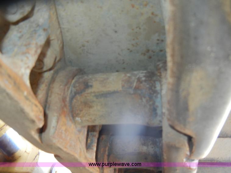 image for item D4534 1998 Caterpillar 953C track loader