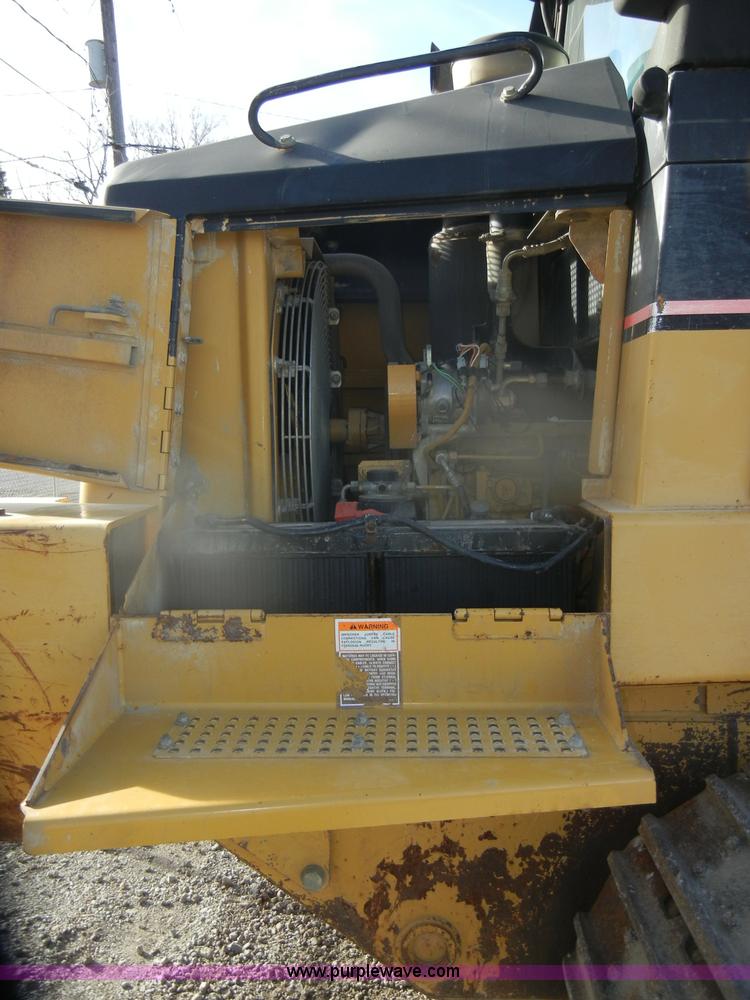 image for item D4534 1998 Caterpillar 953C track loader