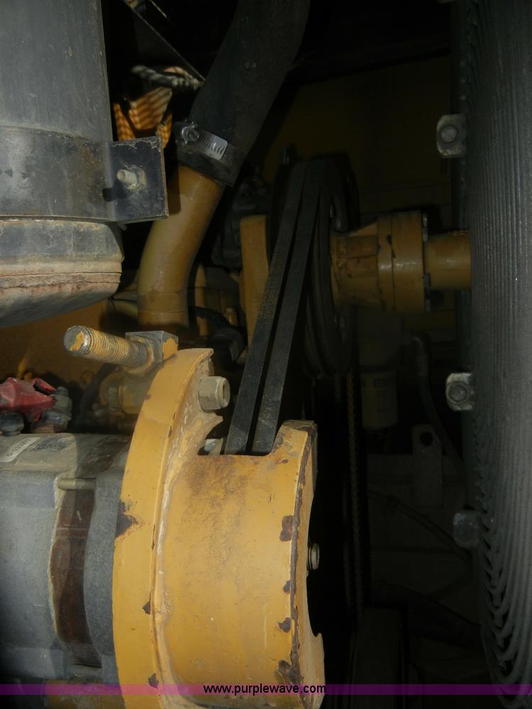 image for item D4534 1998 Caterpillar 953C track loader