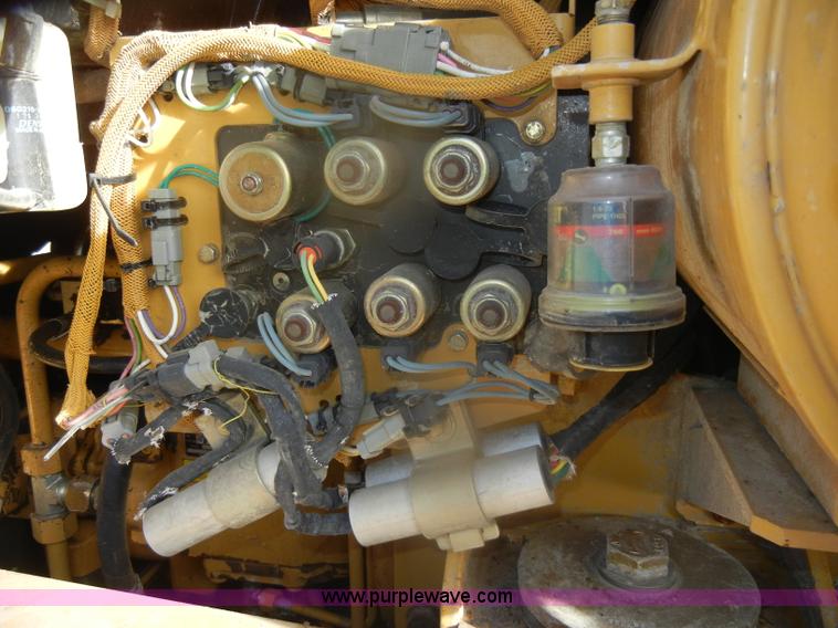 image for item D4534 1998 Caterpillar 953C track loader