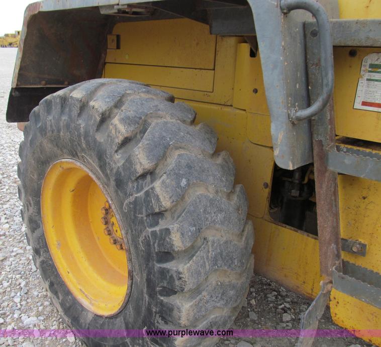 image for item E3579 1998 Komatsu WA180-3L wheel loader