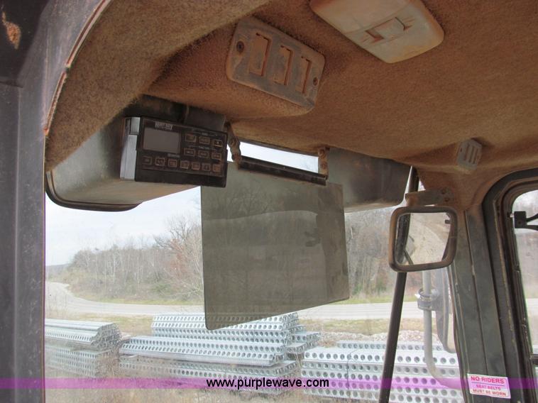 image for item E3579 1998 Komatsu WA180-3L wheel loader