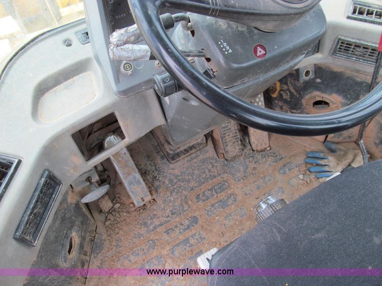 image for item E3579 1998 Komatsu WA180-3L wheel loader