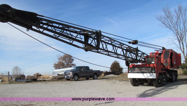 image for item E3580 1967 Link-Belt HC78A truck crane