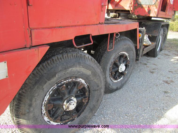 image for item E3580 1967 Link-Belt HC78A truck crane