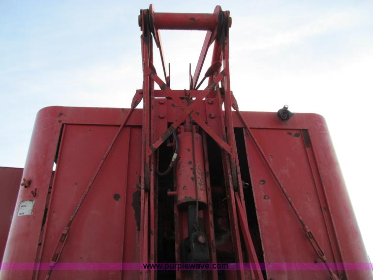 image for item E3580 1967 Link-Belt HC78A truck crane