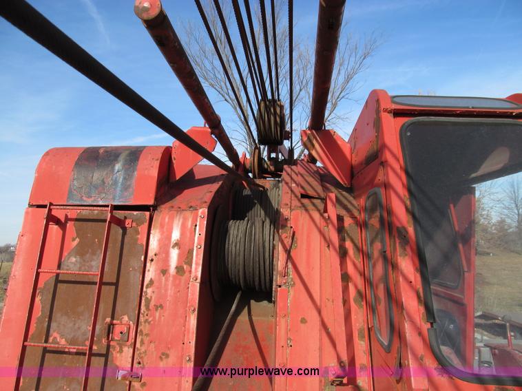 image for item E3580 1967 Link-Belt HC78A truck crane